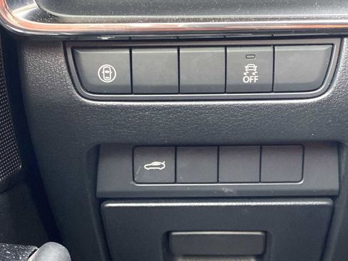 Used 2019 MAZDA MAZDA3 Sedan w/ Select Package image 19