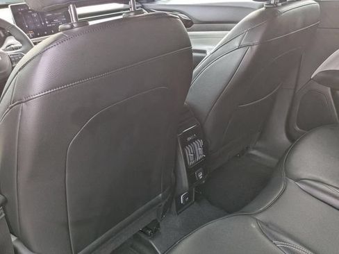 Used 2025 Jeep Compass Limited AWD/4WD image 25
