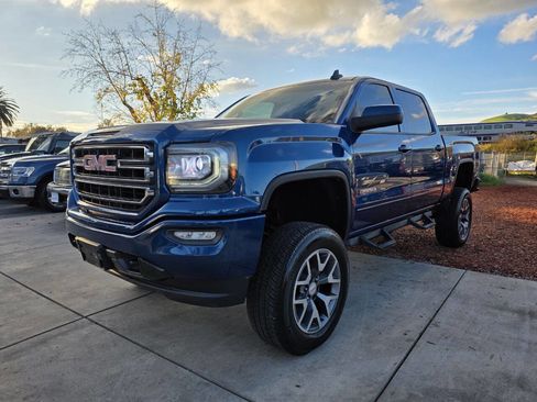 Used 2018 GMC Sierra 1500 SLE w/ SLE Value Package image 1