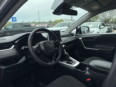 Used 2023 Toyota RAV4 LE FWD image 14