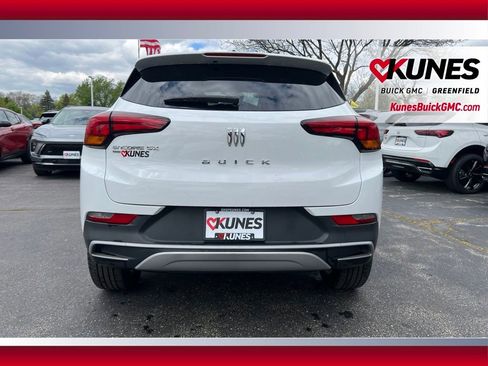 Used 2025 Buick Encore GX Preferred AWD/4WD image 6