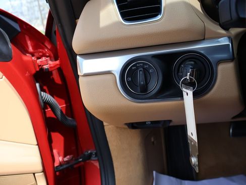 Used 2013 Porsche Boxster S image 32