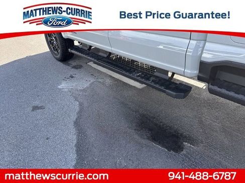 New 2025 Ford F250 Lariat w/ Black Appearance Package image 17