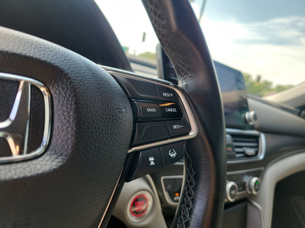 Used 2020 Honda Accord EX-L image 25