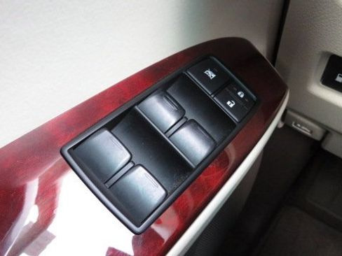 Used 2013 Lexus GX 460 image 26