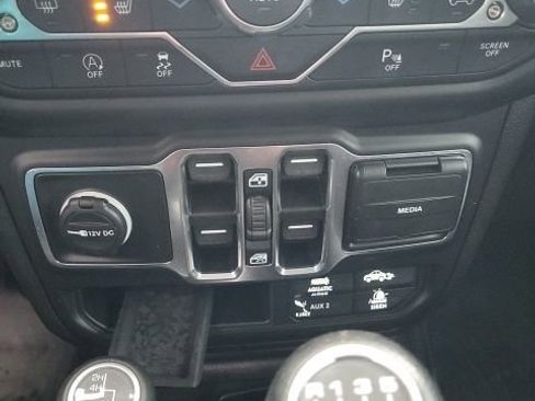 Used 2019 Jeep Wrangler Unlimited Sahara w/ Advanced Safety Group image 2