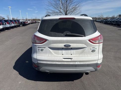 Used 2016 Ford Escape SE w/ Equipment Group 201A image 5