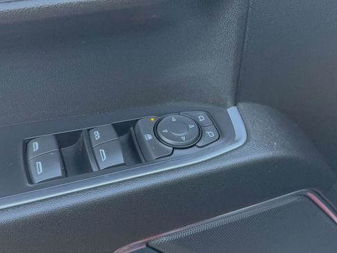 Used 2023 GMC Sierra 1500 Elevation image 19