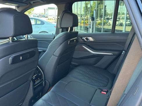 Used 2025 BMW X5 sDrive40i w/ Climate Comfort Package image 23