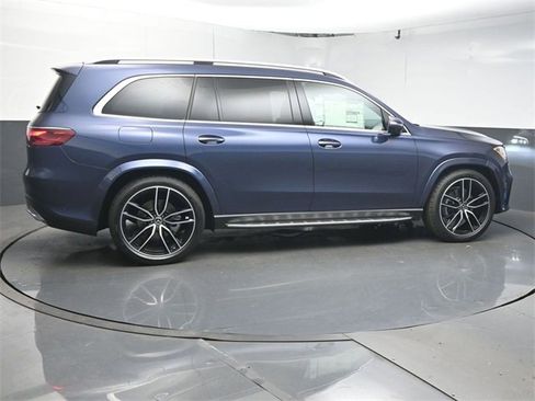 New 2026 Mercedes-Benz GLS 450 4MATIC image 8