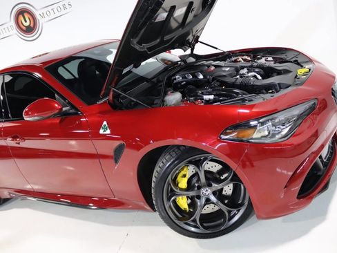 Used 2018 Alfa Romeo Giulia Quadrifoglio w/ Driver Assist Dynamic Package image 75