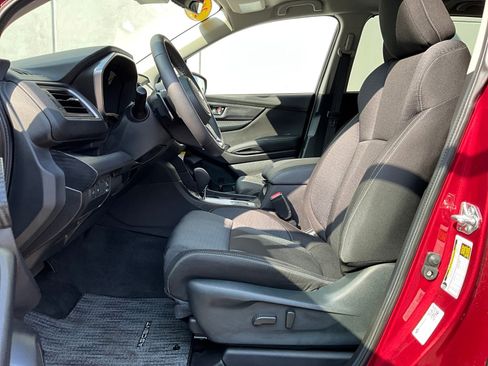 Used 2025 Subaru Ascent Premium image 3