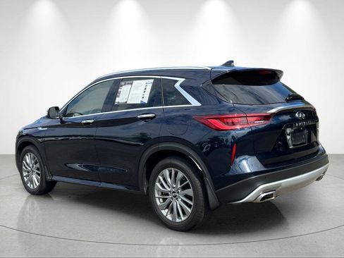 Used 2023 INFINITI QX50 Luxe FWD image 3