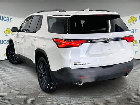 Used 2023 Chevrolet Traverse RS image 4