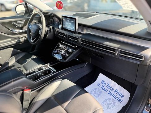 Used 2022 Lincoln Corsair FWD image 22