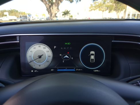 Used 2024 Hyundai Santa Cruz SEL w/ Activity Package image 32