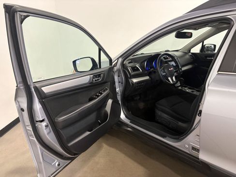 Used 2015 Subaru Outback 2.5i Premium AWD/4WD image 9