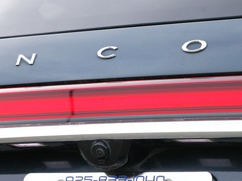 Used 2022 Lincoln Aviator Reserve image 12