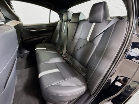 Used 2025 Toyota Camry SE image 20
