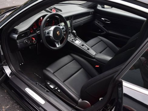 Used 2015 Porsche 911 Carrera 4S AWD/4WD image 2