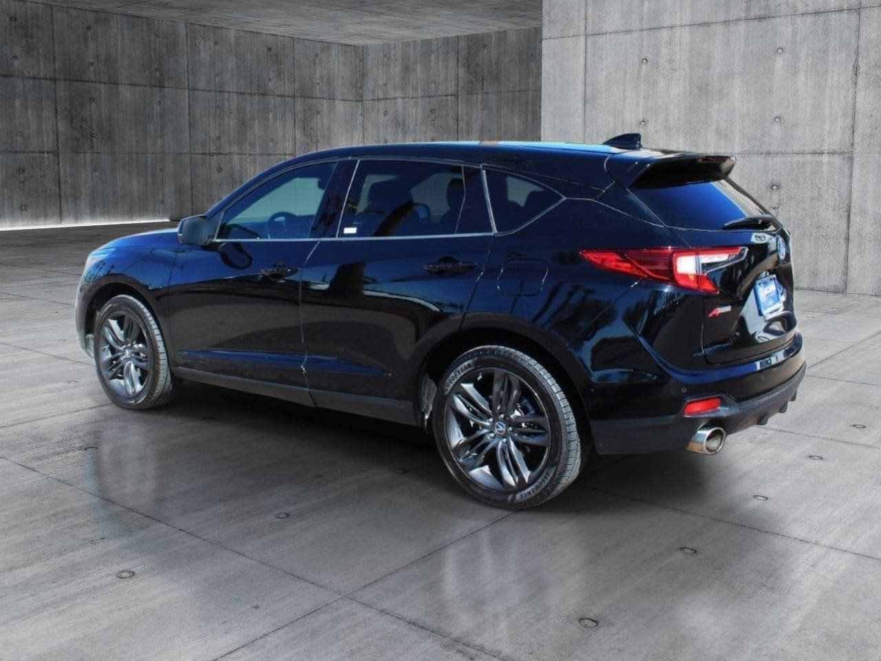 Used 2019 Acura RDX w/ Advance Package FWD image 3