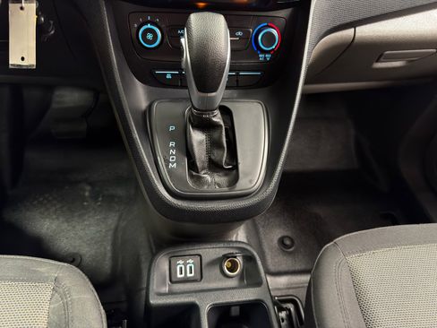 Used 2022 Ford Transit Connect XL image 20