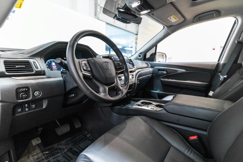 Used 2025 Honda Ridgeline RTL image 4