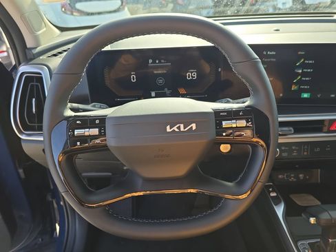 New 2026 Kia Sorento S AWD/4WD image 32