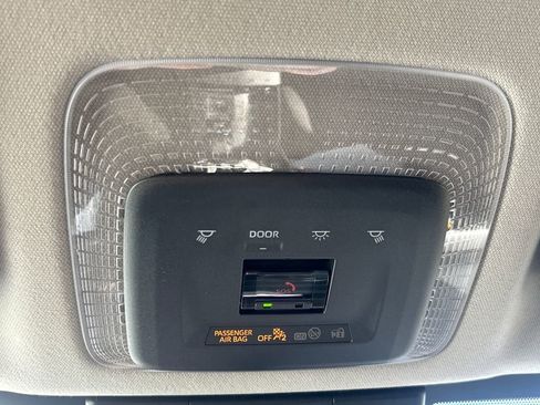 New 2026 Toyota Prius LE image 15