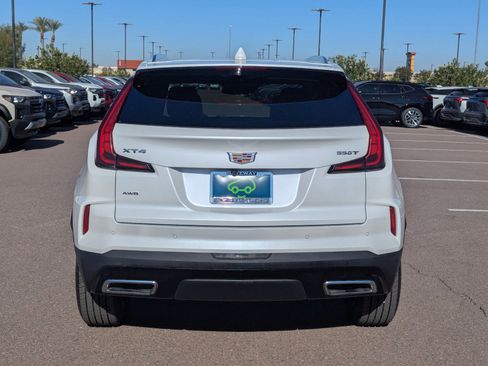 Certified 2024 Cadillac XT4 Premium Luxury image 5