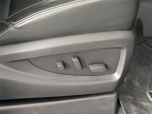 Used 2019 Chevrolet Silverado 2500 LTZ w/ Duramax Plus Package image 38