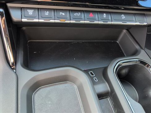 New 2025 GMC Sierra 2500 AT4 w/ AT4 Premium Plus Package image 30