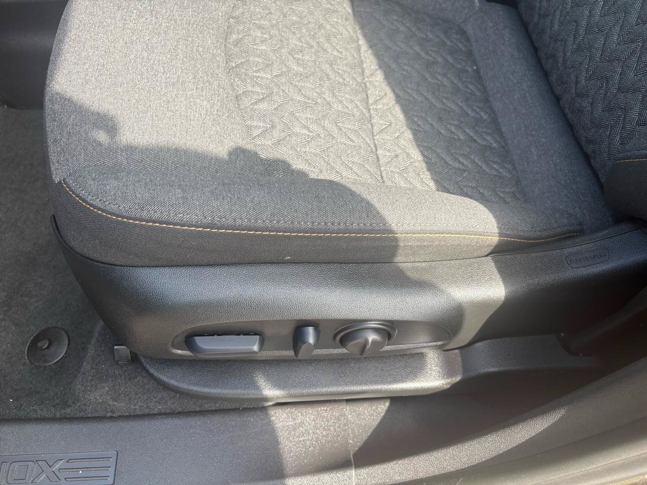 Used 2024 Chevrolet Equinox LT FWD image 20
