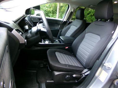 Used 2023 Ford Edge SE AWD/4WD image 13