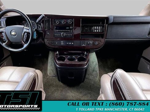 Used 2016 Chevrolet Express 2500 RWD image 16