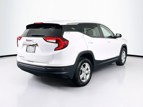 Used 2024 GMC Terrain SLE FWD image 9