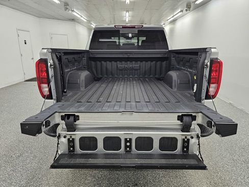 Used 2022 GMC Sierra 1500 Elevation w/ Elevation Premium Package image 6