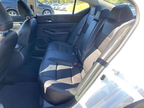 Used 2024 Nissan Altima 2.5 SR image 24