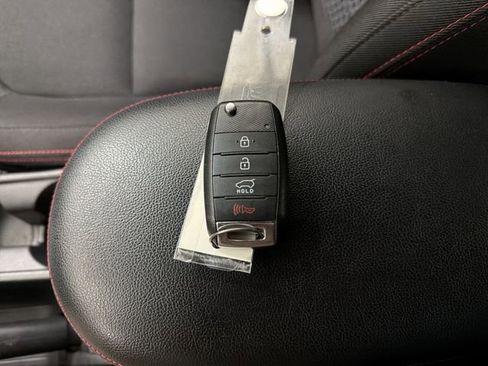 Used 2016 Kia Soul + w/ Soulful Package image 28