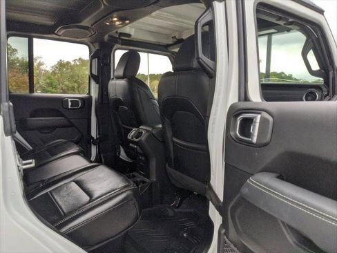 Certified 2022 Jeep Gladiator Overland w/ Popular Equipment Package image 43