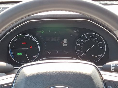 Certified 2020 Toyota Avalon Limited image 23