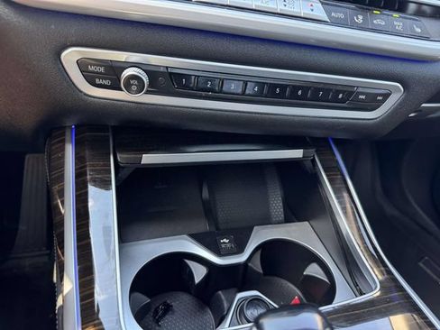 Used 2020 BMW X7 xDrive40i w/ Premium Package AWD/4WD image 36