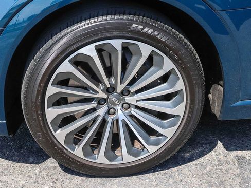 Used 2019 Audi e-tron Prestige w/ Prestige Package AWD/4WD image 14