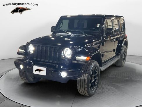Used 2023 Jeep Wrangler Unlimited Sahara image 7