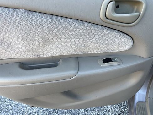 Used 2000 Toyota Corolla LE image 13