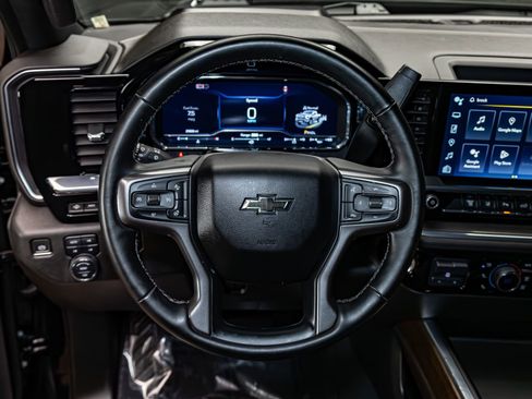 Used 2024 Chevrolet Silverado 2500 High Country w/ High Country Premium Package image 18