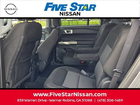 Used 2023 Ford Explorer XLT RWD image 5