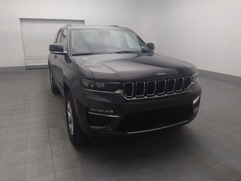 Used 2022 Jeep Grand Cherokee Limited w/ Trailer Tow Prep Group (B) RWD image 14