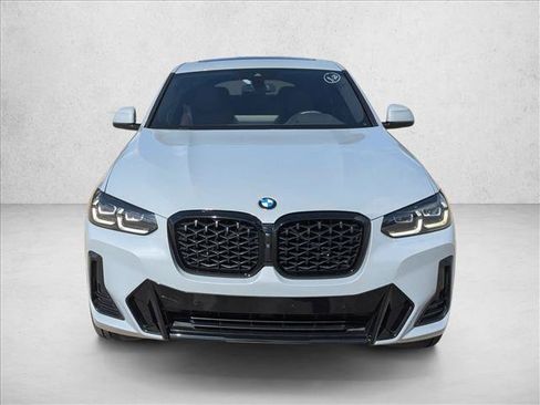 Used 2024 BMW X4 xDrive30i w/ Premium Package AWD/4WD image 2