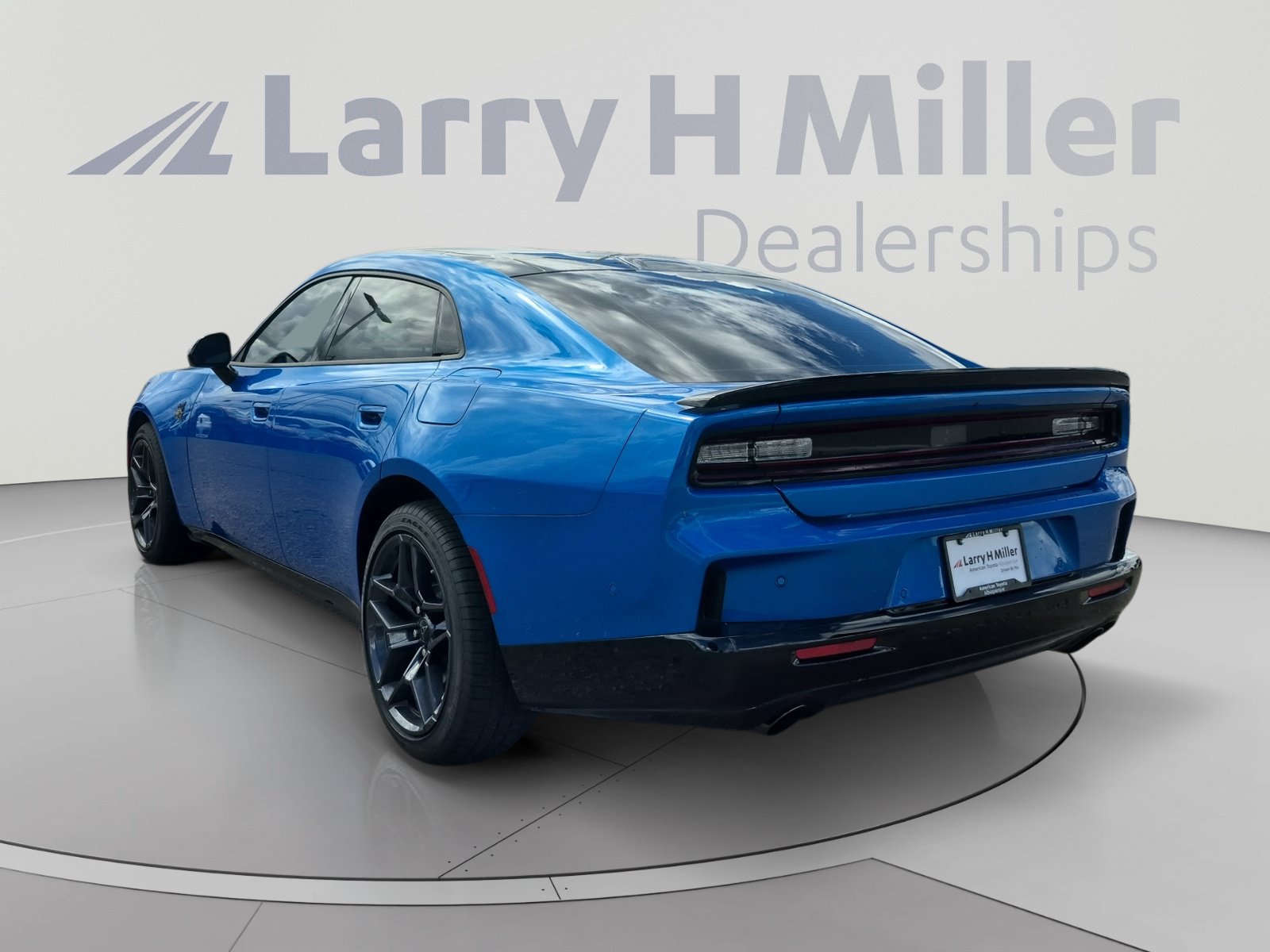Used 2026 Dodge Charger Scat Pack w/ Blacktop Package AWD/4WD image 3